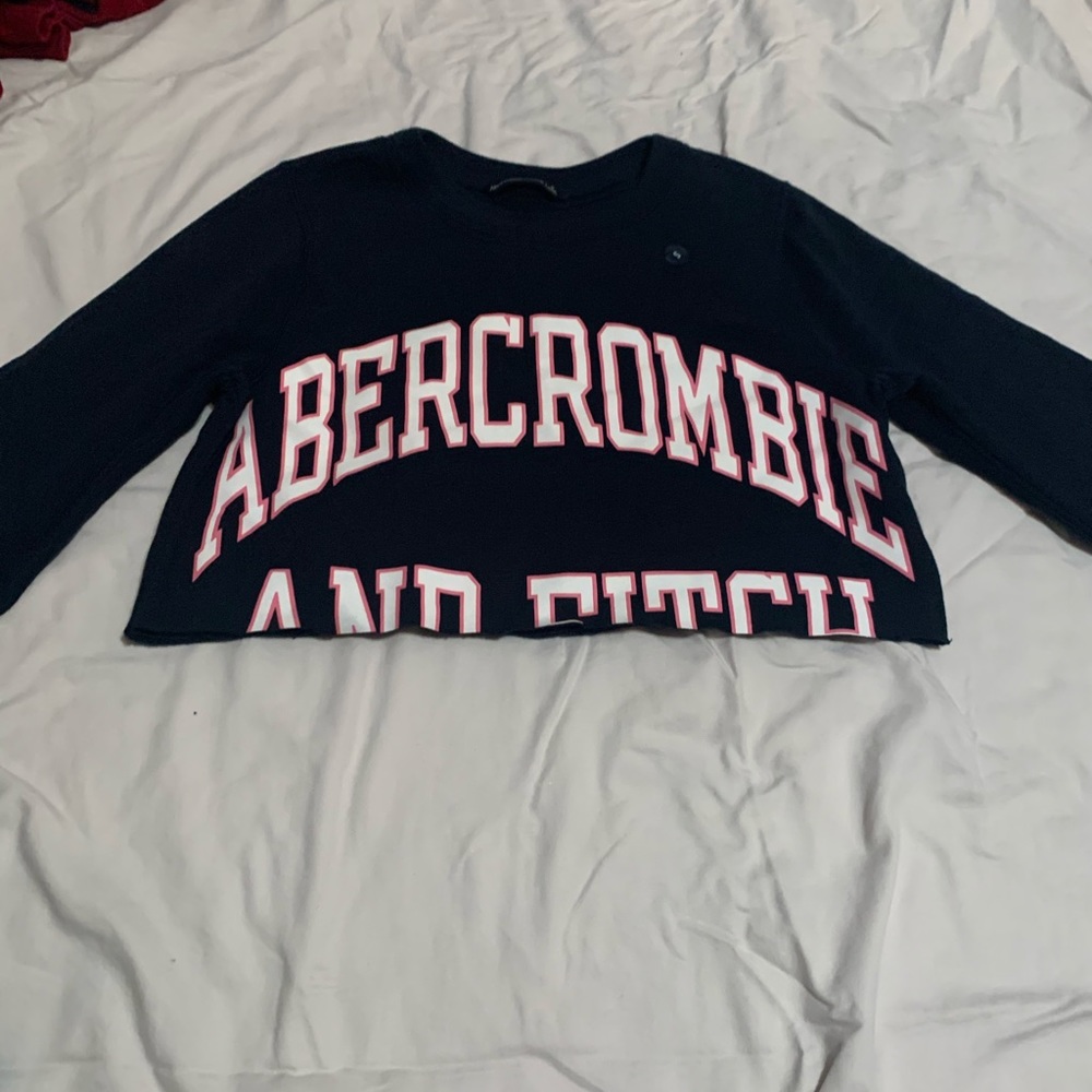 Brand New Abercrombie & Fitch Sweat shirt